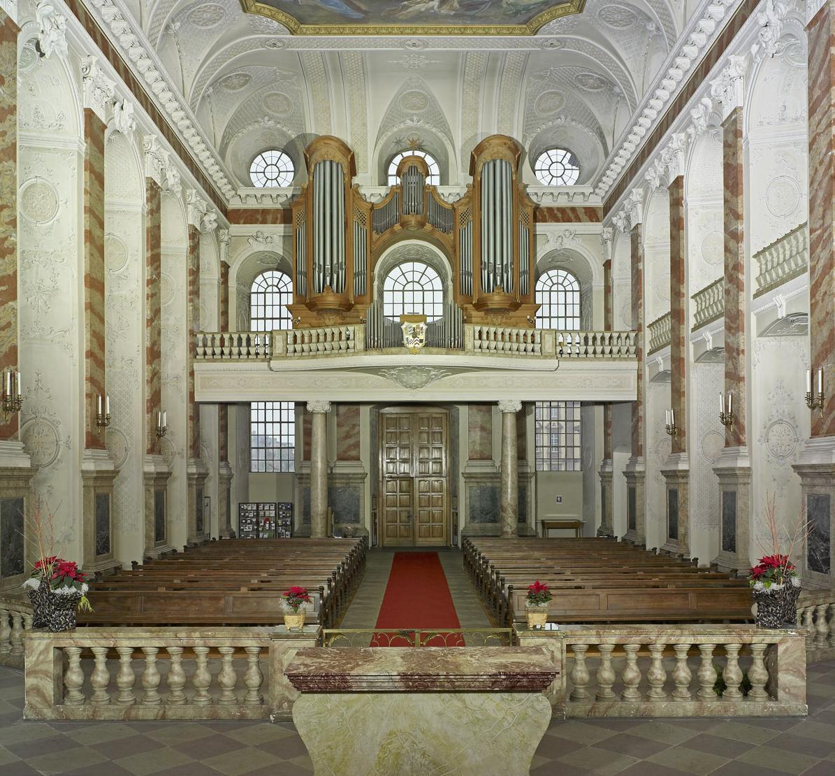 Barockschloss Mannheim, Schlosskapelle, Blick zur Orgel