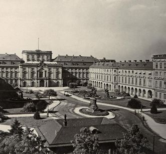 Gartenanlage und Schloss Mannheim von Ehrenhofseite, vor der Zerstörung um 1936/37