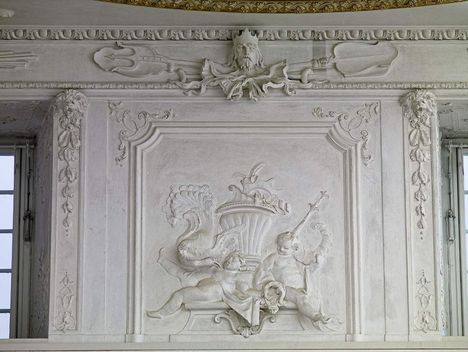 Mannheim Baroque Palace, Stucco relief by the staircase