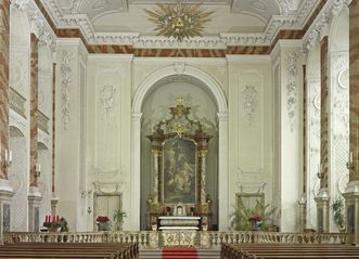 Schlosskapelle Mannheim mit Deckengemälde nach Cosmas Damian Asam, neu gemalt von Carolus Vocke 1955