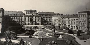 Historische Aufnahme vom Barockschloss Mannheim