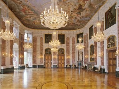 Barockschloss Mannheim, Rittersaal im Schloss