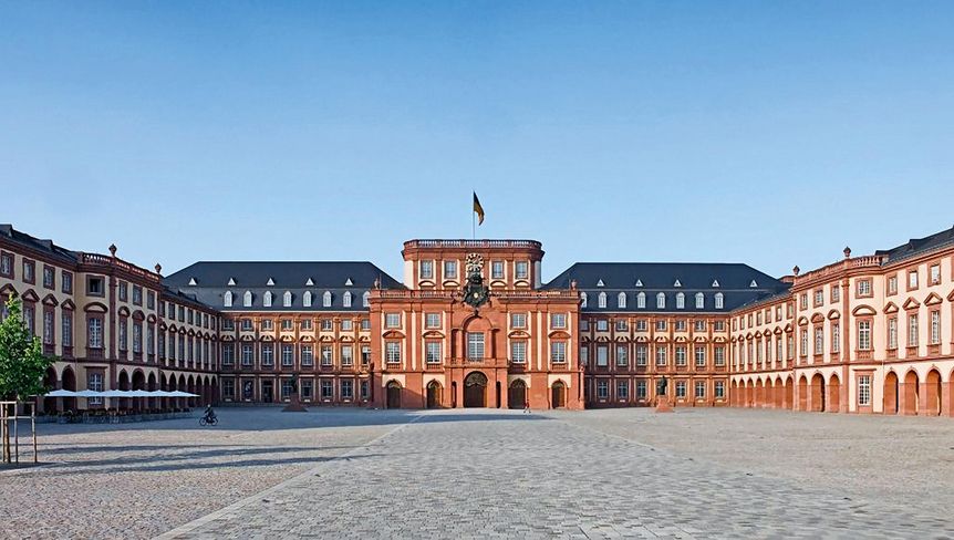Barockschloss Mannheim, Außenansicht