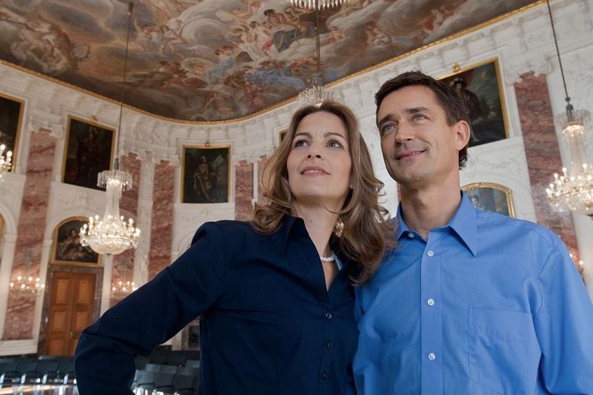 Besucher im Rittersaal von Schloss Mannheim