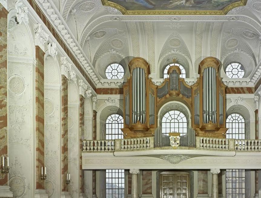 Barockschloss Mannheim, Schlosskapelle, Blick zur Orgel