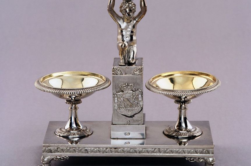 Salzgefäß von Jean-Baptiste-Claude Odiot, Paris, 1823, badisches Hofsilber in Schloss Mannheim