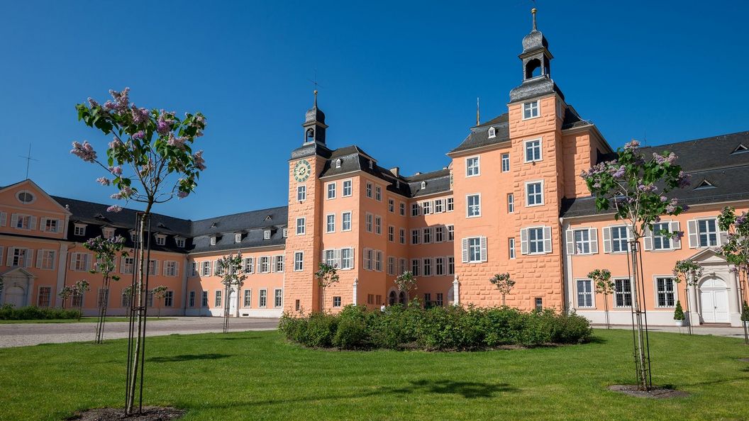 Schloss und Schlossgarten Schwetzingen, Blick in den Ehrenhof